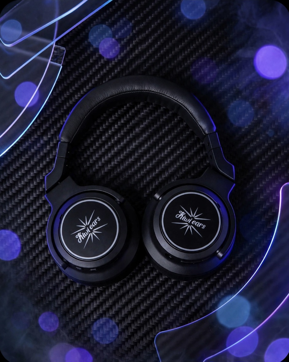 Kiwi Ears Aventus folded view